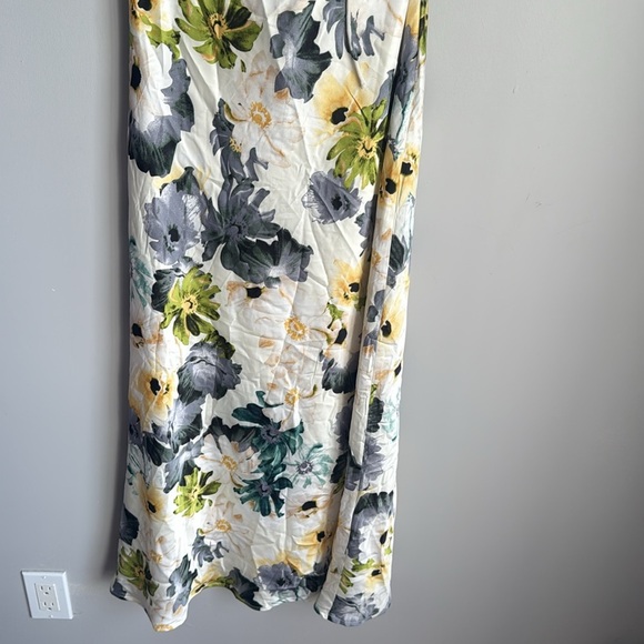 NEW Petal and Pup Jayne Dress 6 - Picture 4 of 15